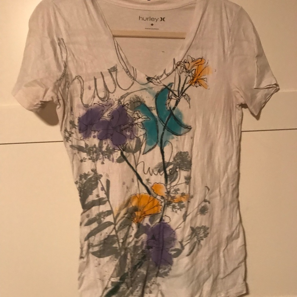 Hurley top